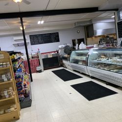 Lou's Market & Deli