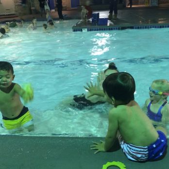 Callan Swim School - High fives! - Swimming Lessons/Schools Near Me - San Marcos, California Callan Swim School - High fives! - Swimming Lessons/Schools Near Me - San Marcos, California