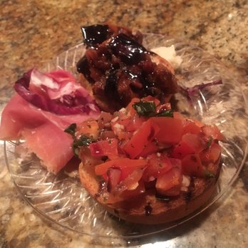 Elio Pizza On Fire - Pizza Near Me - Addison, Illinois Elio Pizza On Fire - Pizza Near Me - Addison, Illinois