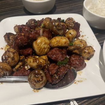 Dynasty - Beef and mushrooms! - Seafood Near Me - Orange, California