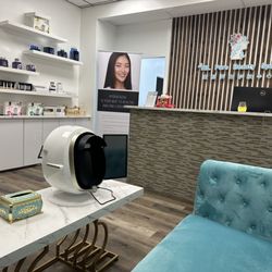 Y&L pure beauty spa