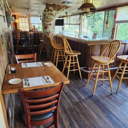 Lazy H Ranch - Full service bar.