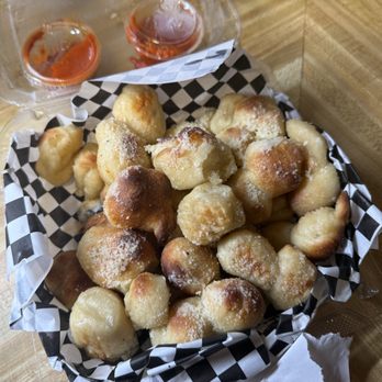Wise Guys Pizzeria - Garlic knots - Pizza Near Me - Orange, California