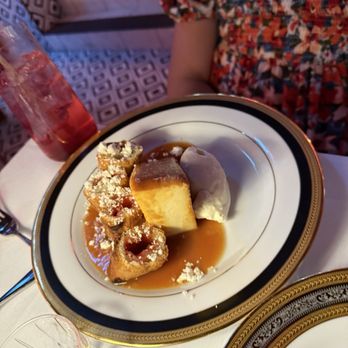 J'adore Miami Beach - Flan - Caribbean Near Me - Miami Beach, Florida J'adore Miami Beach - Flan - Caribbean Near Me - Miami Beach, Florida
