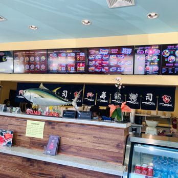 Domo Cafe Kahala - Entrance - Sushi Bars Near Me - Honolulu, Hawaii