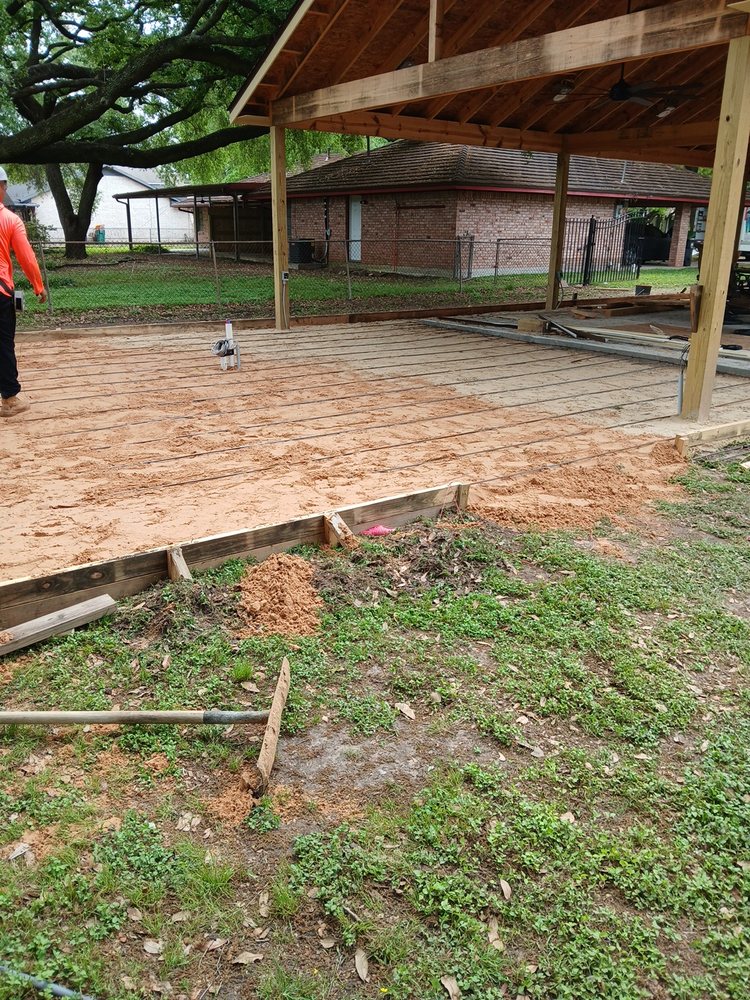 Slide of DNR roofing  remodeling  and demolicion