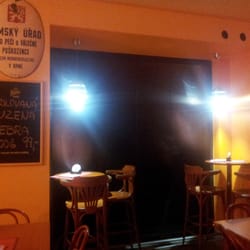Oranžová Bar - Interiér baru