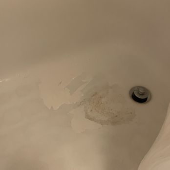 Residence Inn by Marriott El Paso - For a newly remodeled hotel, that sure is a lot of rust and paint covering rust in the bathtub. - Hotels Near Me - El Paso, Texas
