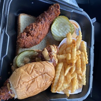 Dave's Hot Chicken - Ohhhh yeahhhh  Half and Half with Fries - Chicken Shop Near Me - Menifee, California