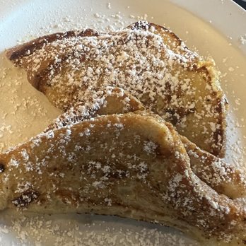 Café Locale - Classic French Toast - Breakfast & Brunch Near Me - Attleboro, Massachusetts