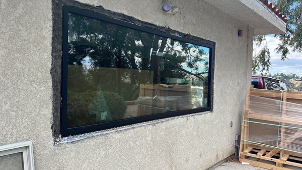 Windows N' Things by null