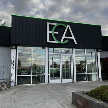 Emerald City Athletic - Outdoor entrance - Gyms Near Me - Everett, Washington Emerald City Athletic - Outdoor entrance - Gyms Near Me - Everett, Washington