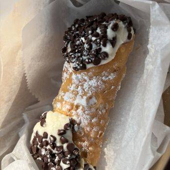 Mike's Pastry - Chocolate Chip Cannoli - Bakeries Near Me - Boston, Massachusetts
