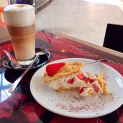 Latte Macchiato und (verunglückter) Kuchen