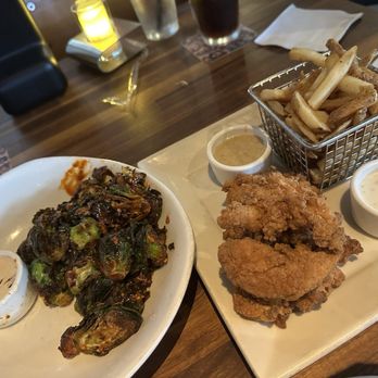 Yard House - Crispy Brussels Sprouts and Fried Chicken tenders - Bars Near Me - Pasadena, California