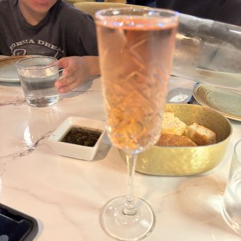 Fiori Italian Pizzeria - Rose wine - Pizza Near Me - Folsom, California Fiori Italian Pizzeria - Rose wine - Pizza Near Me - Folsom, California