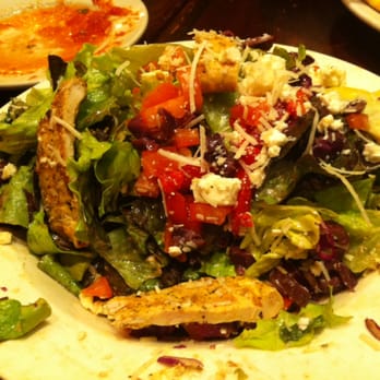 D'Lish - 4 razor-thin pieces of chicken is all we got for $8.95 - Pizza Near Me - Chula Vista, California