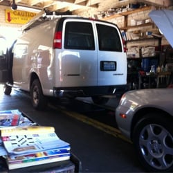 Dave's Quick Lube - Waiting area is in garage. This place is AWESOME!