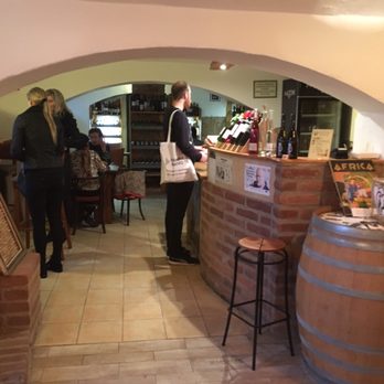 Salotto - Vinoteka - Wine Bars Near Me - Jihlava, VY Salotto - Vinoteka - Wine Bars Near Me - Jihlava, VY