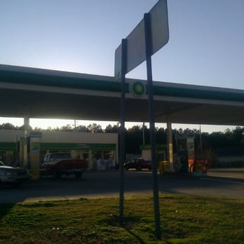 Handee Hugo 12 - As seen from 70 EB. - Gas Stations Near Me - Selma, North Carolina Handee Hugo 12 - As seen from 70 EB. - Gas Stations Near Me - Selma, North Carolina