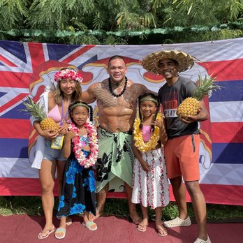 Aloha Sunshine Tours - Bus Tours Near Me - Honolulu, Hawaii Aloha Sunshine Tours - Bus Tours Near Me - Honolulu, Hawaii