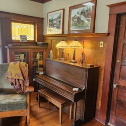Eureka Street Inn