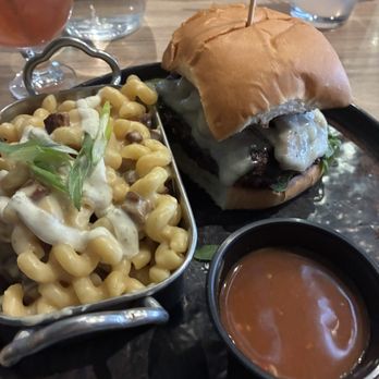 Coughlin's Law Kitchen and Ale House - Steakhouse Burger with Loaded Mac and Cheese - New American Near Me - Pittsburgh, Pennsylvania