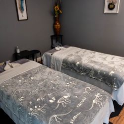 Oasis Massage & Spa - Quiet, peaceful, clean environment for individuals or couples.