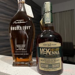 Kentucky Straight Bourbon Whiskey Kentucky Straight Bourbon Whiskey