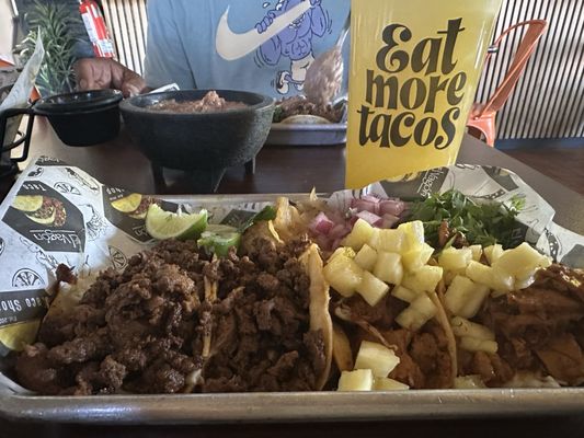 El Vagon Tacos by null