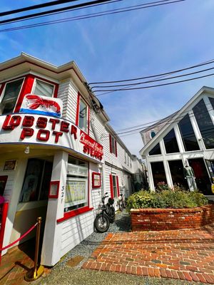 The Lobster Pot by null