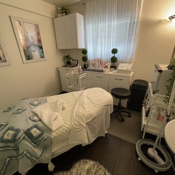 Spa Riviera - Inside - Skin Care Near Me - Redondo Beach, California Spa Riviera - Inside - Skin Care Near Me - Redondo Beach, California