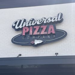 Universal Pizza