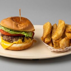 Cheeseburger with potato wedges.