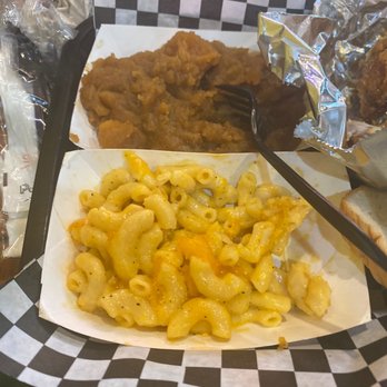 The Rolling Rooster - Yams and Baked Mac and Cheese - Chicken Wings Near Me - Austin, Texas