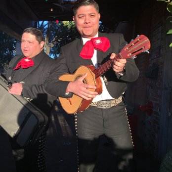Pappasito's Cantina - Mariachi musicians! - Tex-Mex Near Me - Austin, Texas Pappasito's Cantina - Mariachi musicians! - Tex-Mex Near Me - Austin, Texas