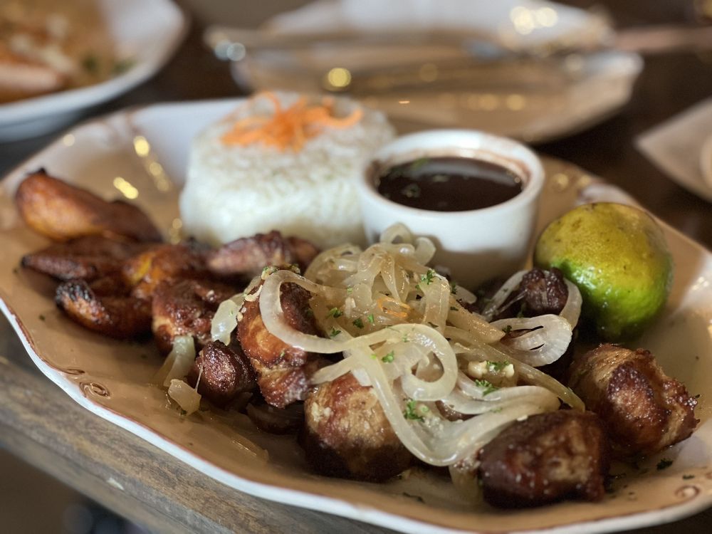 Isla Cuban-Latín Kitchen & Rum Bar