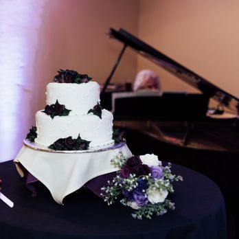 Mozart's Bakery and Event Space - Wedding cake - Bakeries Near Me - Columbus, Ohio