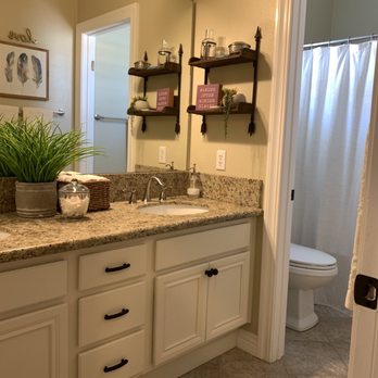 Protex Construction - Bathroom before remodel - General Contractors Near Me