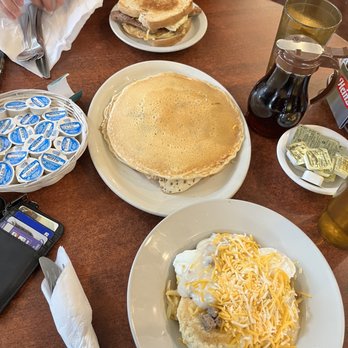 Patterson's Cafe - Breakfast bowl, blueberry pancakes, banger sandwhich - Breakfast & Brunch Near Me - Oxford, Ohio