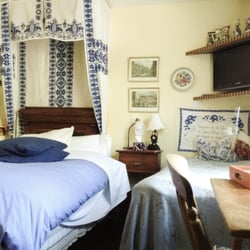 Gingerbread Cottage Bed & Breakfast - Wonderful Hand Embroidery throughout This Room with Queen and Single