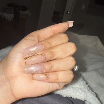 Dazzle Nails & Lashes - Nail Technicians Near Me - Pico Rivera, California