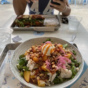 Mendocino Farms - Sweet peach and goat cheese salad - Salad Near Me - Houston, Texas Mendocino Farms - Sweet peach and goat cheese salad - Salad Near Me - Houston, Texas