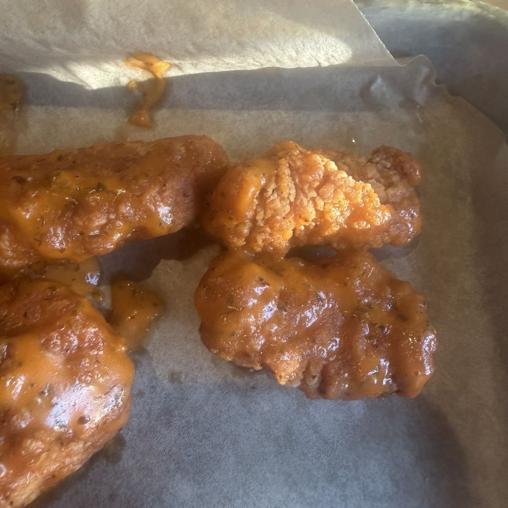 Buffalo Wild Wings - 6 Buffalo Ranch Boneless Wings - Chicken Wings Near Me - Keller, Texas Buffalo Wild Wings - 6 Buffalo Ranch Boneless Wings - Chicken Wings Near Me - Keller, Texas