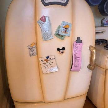 Mickey's Toontown - Minnie's Kitchen - Amusement Parks Near Me - Anaheim, California