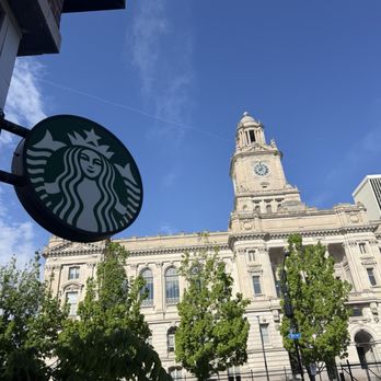 Starbucks - Coffee & Tea Near Me - Des Moines, Iowa Starbucks - Coffee & Tea Near Me - Des Moines, Iowa
