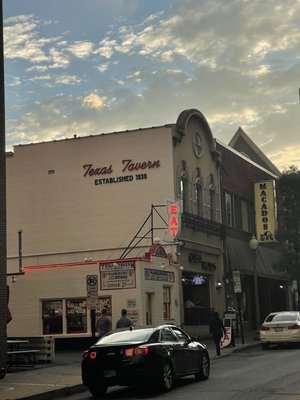 Texas Tavern by null