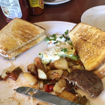 Creekside Garden Cafe - Breakfast & Brunch Near Me - Cambria, California