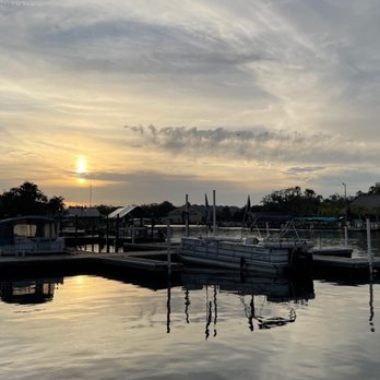 Florida Cracker Riverside Resort - Sunset view - Resorts Near Me - Homosassa, Florida Florida Cracker Riverside Resort - Sunset view - Resorts Near Me - Homosassa, Florida