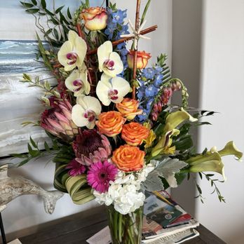 Shell Beach Floral Design - Florists Near Me - Pismo Beach, California Shell Beach Floral Design - Florists Near Me - Pismo Beach, California